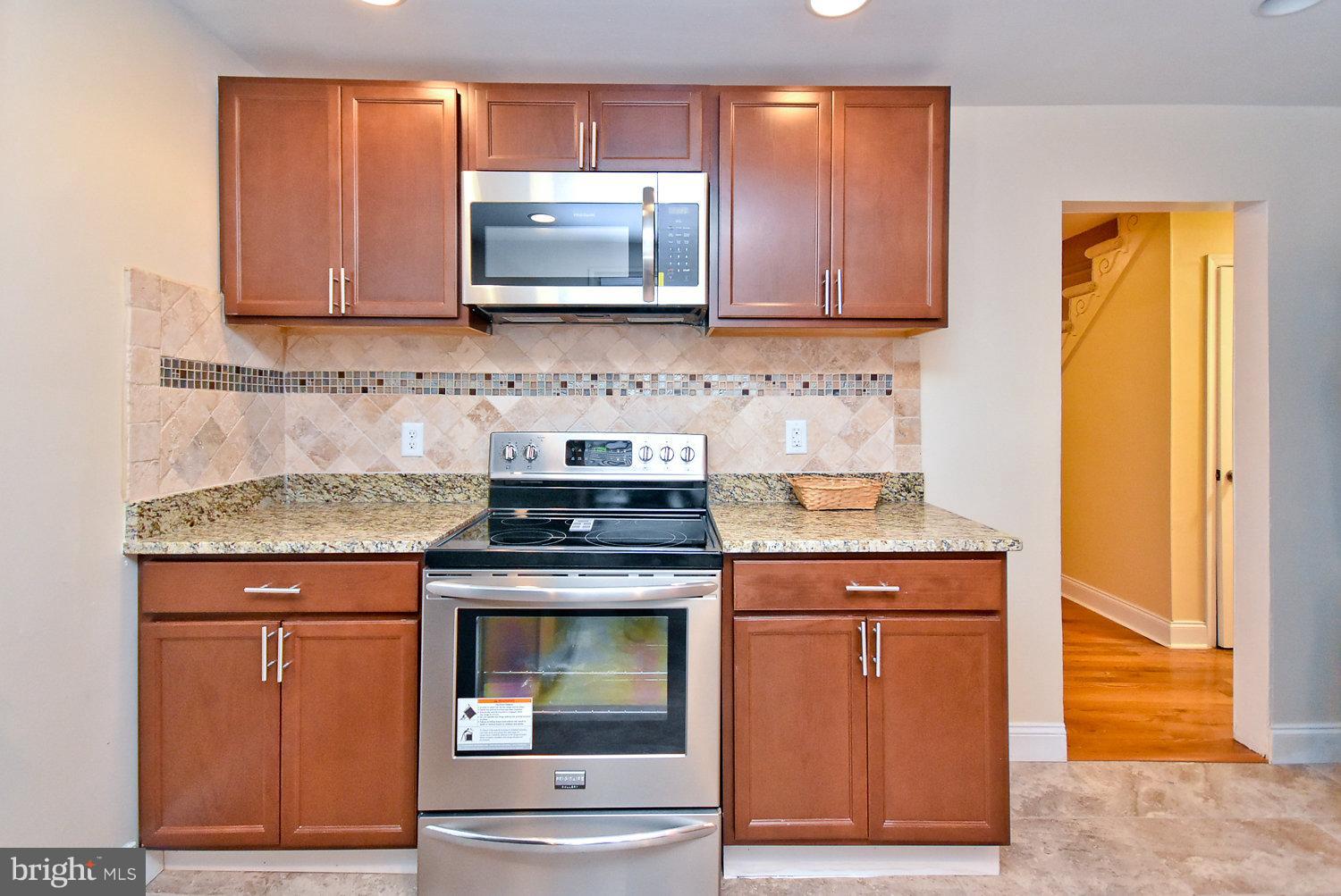 8005 Woodyard Road Clinton, MD 20735 - Photo 5 of 18 Kitchen