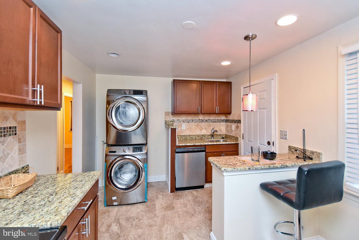 8005 Woodyard Road Clinton, MD 20735 - Photo 6 of 18 Kitchen