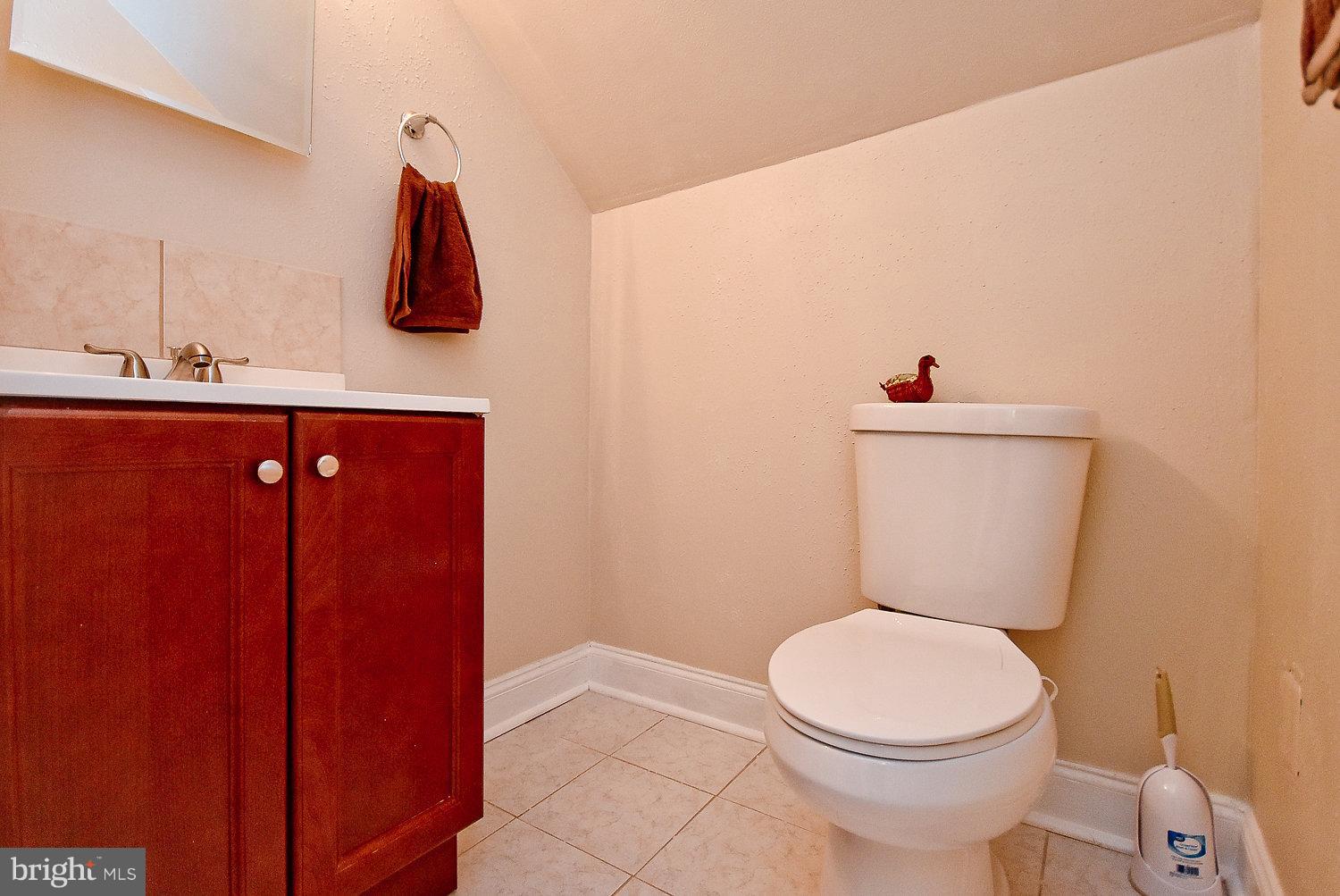 8005 Woodyard Road Clinton, MD 20735 - Photo 10 of 18 Bath