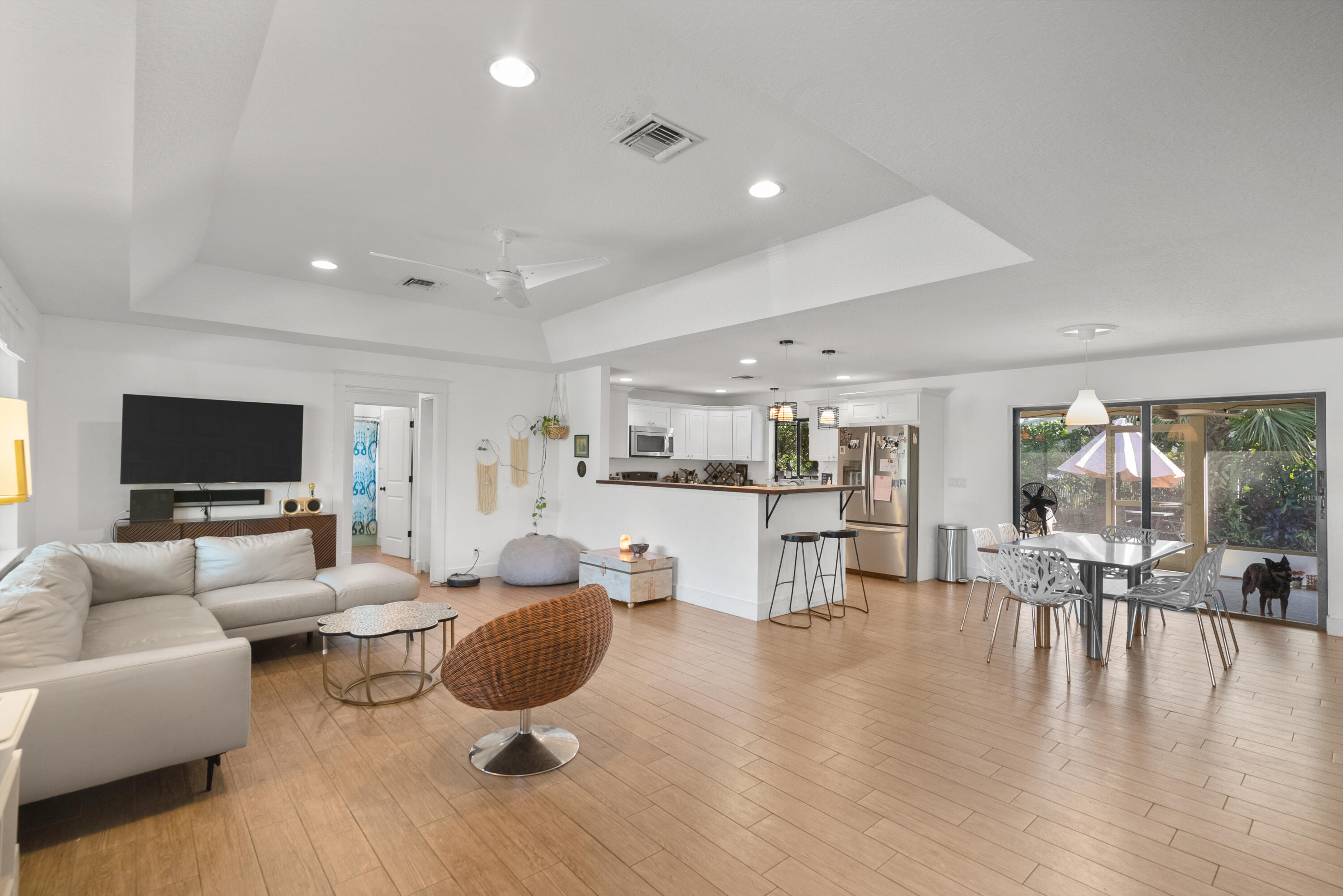 9306 Southeast Karin Street Hobe Sound, FL 33455 - Photo 4 of 55 DSC08466