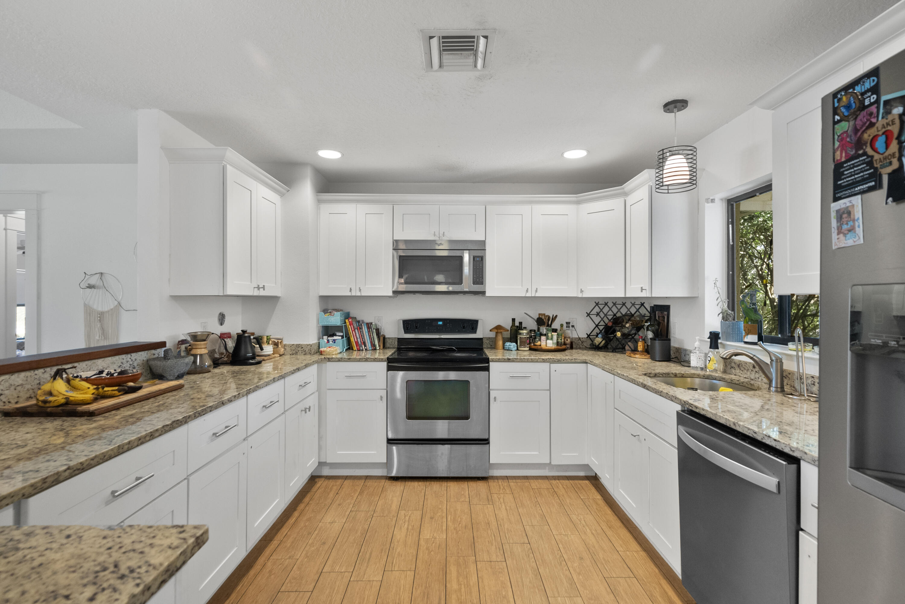 9306 Southeast Karin Street Hobe Sound, FL 33455 - Photo 6 of 55 DSC08491