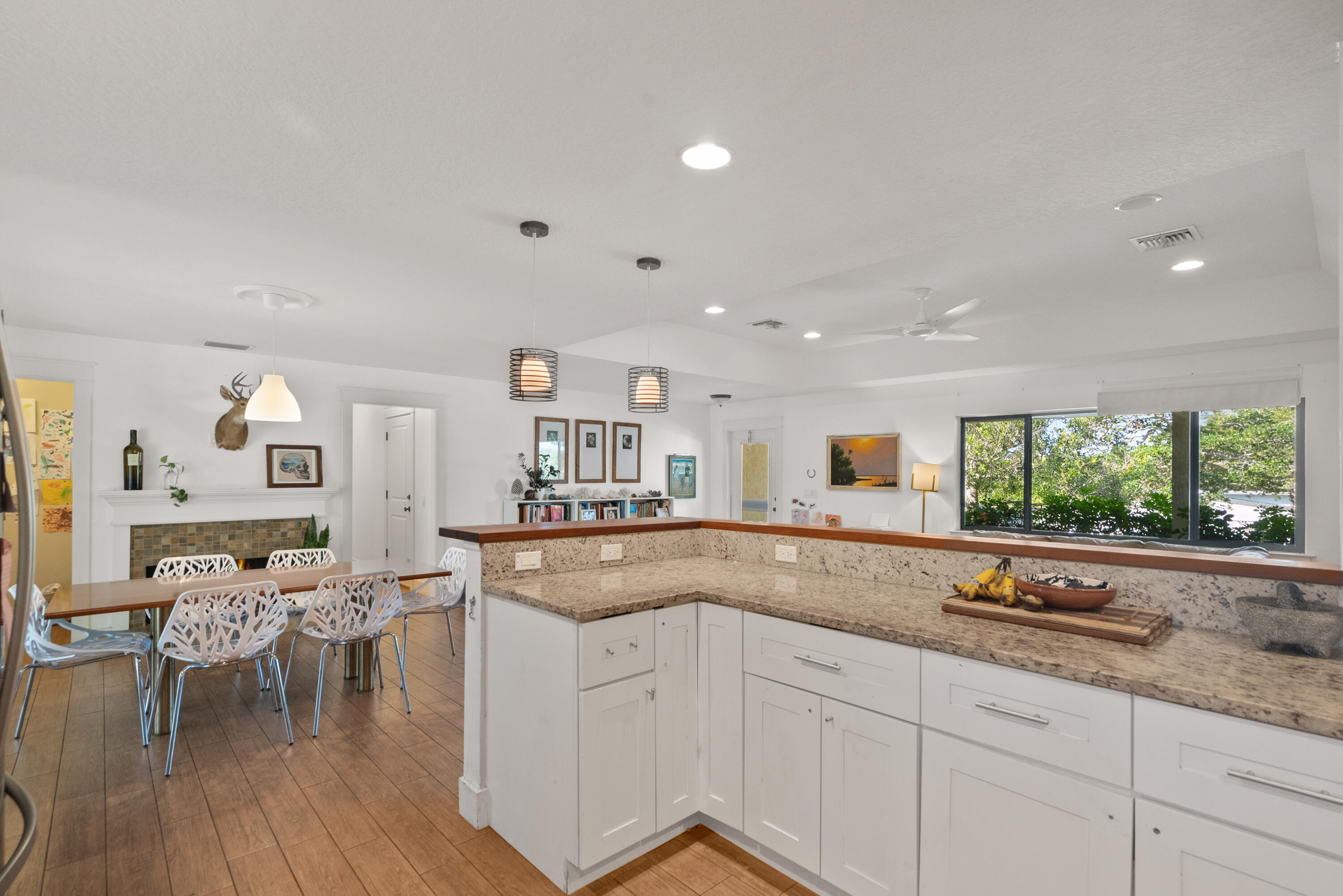 9306 Southeast Karin Street Hobe Sound, FL 33455 - Photo 10 of 55 DSC08501