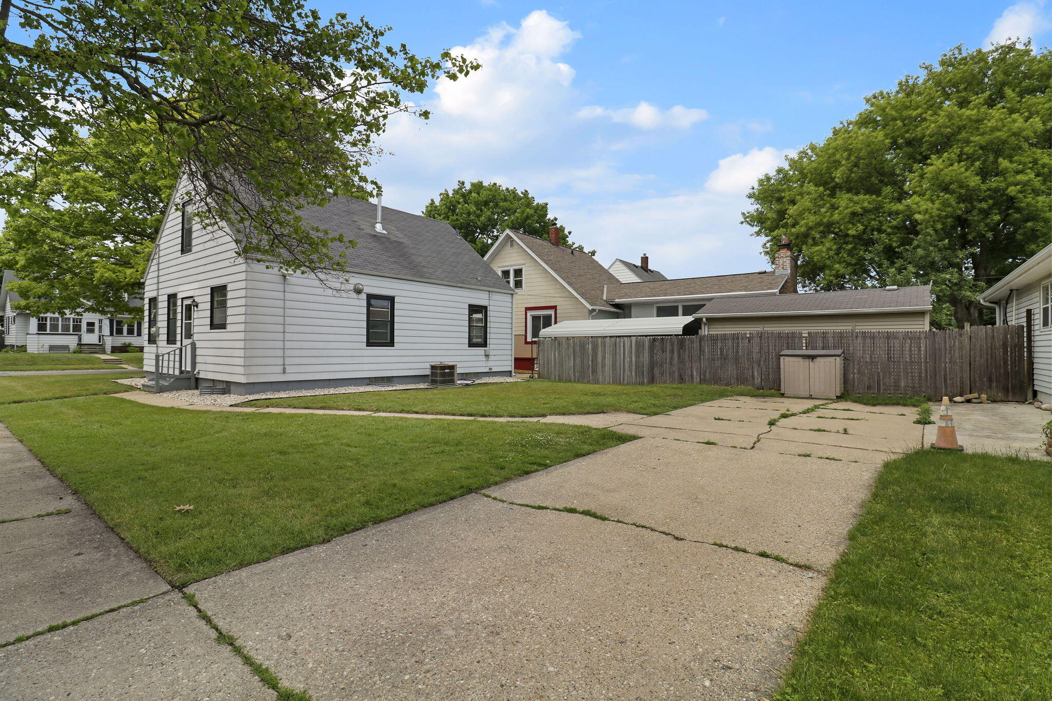 5237 35th Avenue Kenosha, WI 53144 - Photo 21 of 22 21-web-or-mls-5237 35th Ave, Kenosha, WI