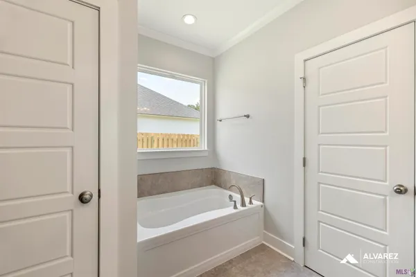 $426,990 | 5041 Scotts Byu Lane, Madisonville, LA 70447