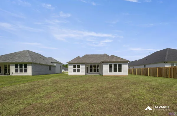 $426,990 | 5041 Scotts Byu Lane, Madisonville, LA 70447