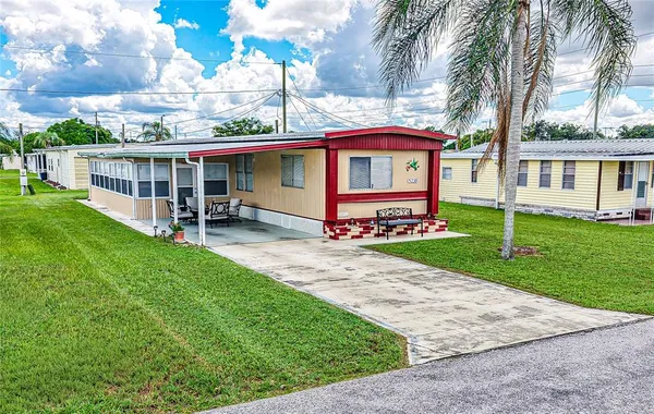 $124,900 | 5238 Betty Street, Zephyrhills, FL 33542