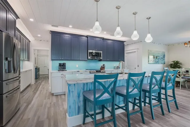 $4,499,000 | 112 Mangrove Avenue, Anna Maria, FL 34216