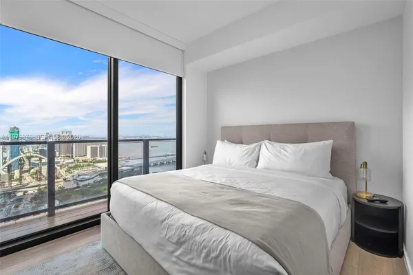 $12,000 | 398 Northeast 5th Street, Unit PH4701, Miami, FL 33132