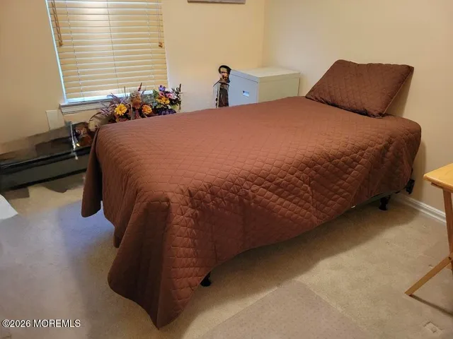 $414,999 | 5 Prince Charles Drive, Toms River, NJ 08757