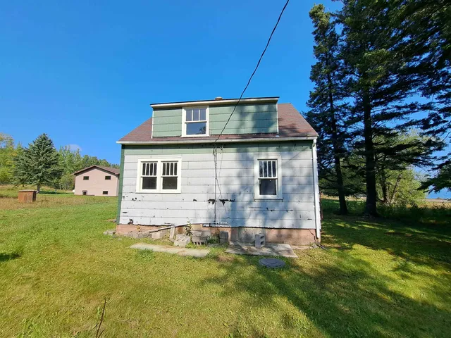 $299,000 | 5421 Highway 61, Hovland, MN 55606