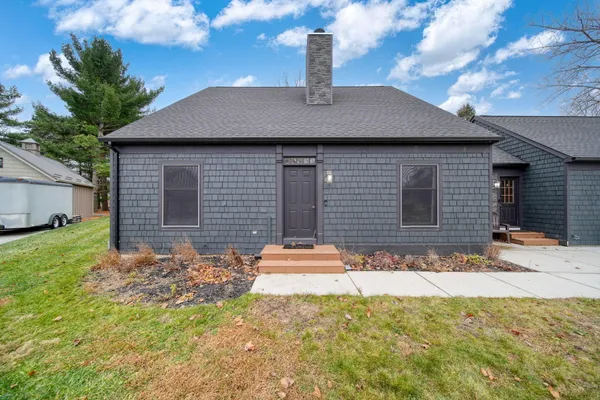 $308,000 | 1544 Brookfield Court, Adrian, MI 49221