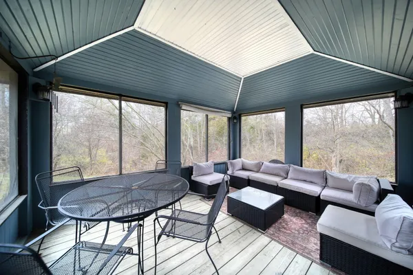 $308,000 | 1544 Brookfield Court, Adrian, MI 49221