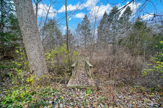 $324,000 | 1544 Brookfield Court, Adrian, MI 49221