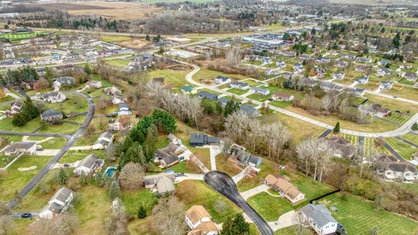 $308,000 | 1544 Brookfield Court, Adrian, MI 49221