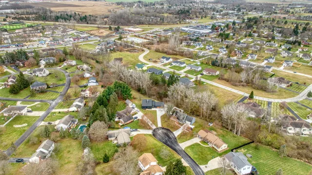 $324,000 | 1544 Brookfield Court, Adrian, MI 49221