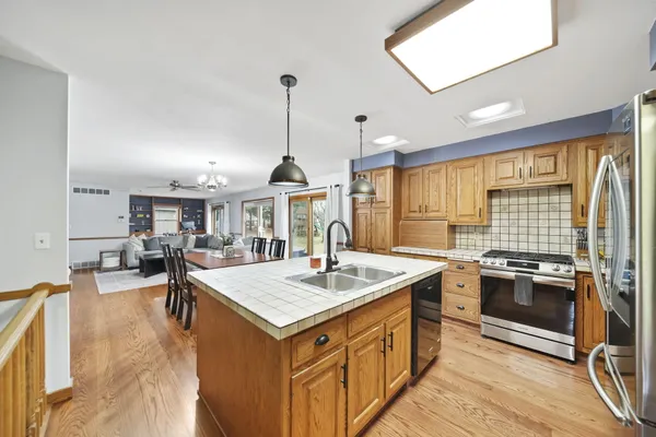 $308,000 | 1544 Brookfield Court, Adrian, MI 49221