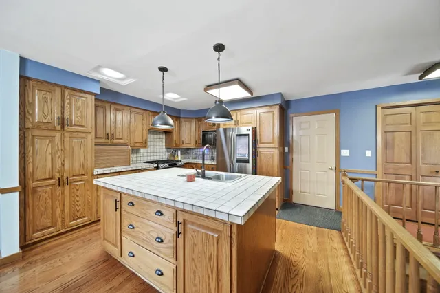 $324,000 | 1544 Brookfield Court, Adrian, MI 49221