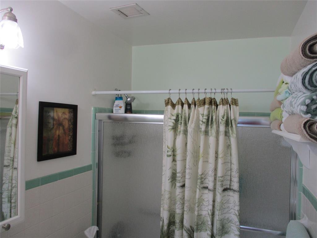 2100 Northeast 38th Street, Unit 217 Lighthouse Point, FL 33064 - Photo 13 of 28 Primary Bathroom