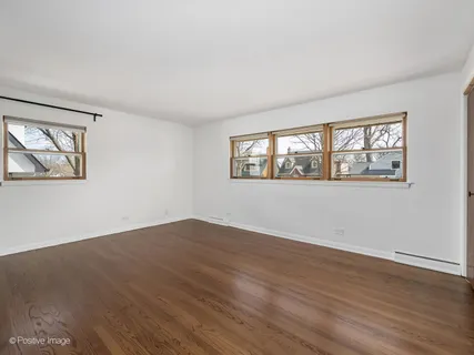 $674,900 | 284 Blackhawk Road, Riverside, IL 60546
