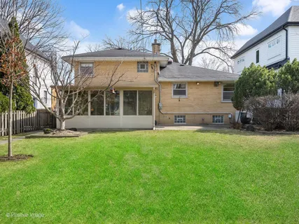 $674,900 | 284 Blackhawk Road, Riverside, IL 60546