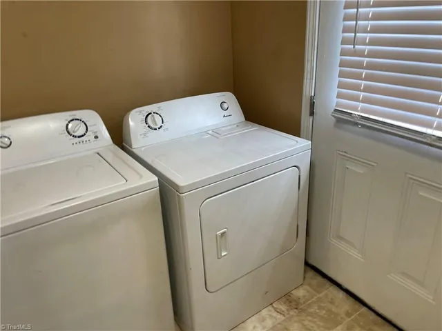 $950 | 705 Wright Street, Reidsville, NC 27320