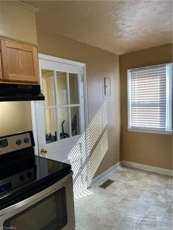 $900 | 705 Wright Street, Reidsville, NC 27320