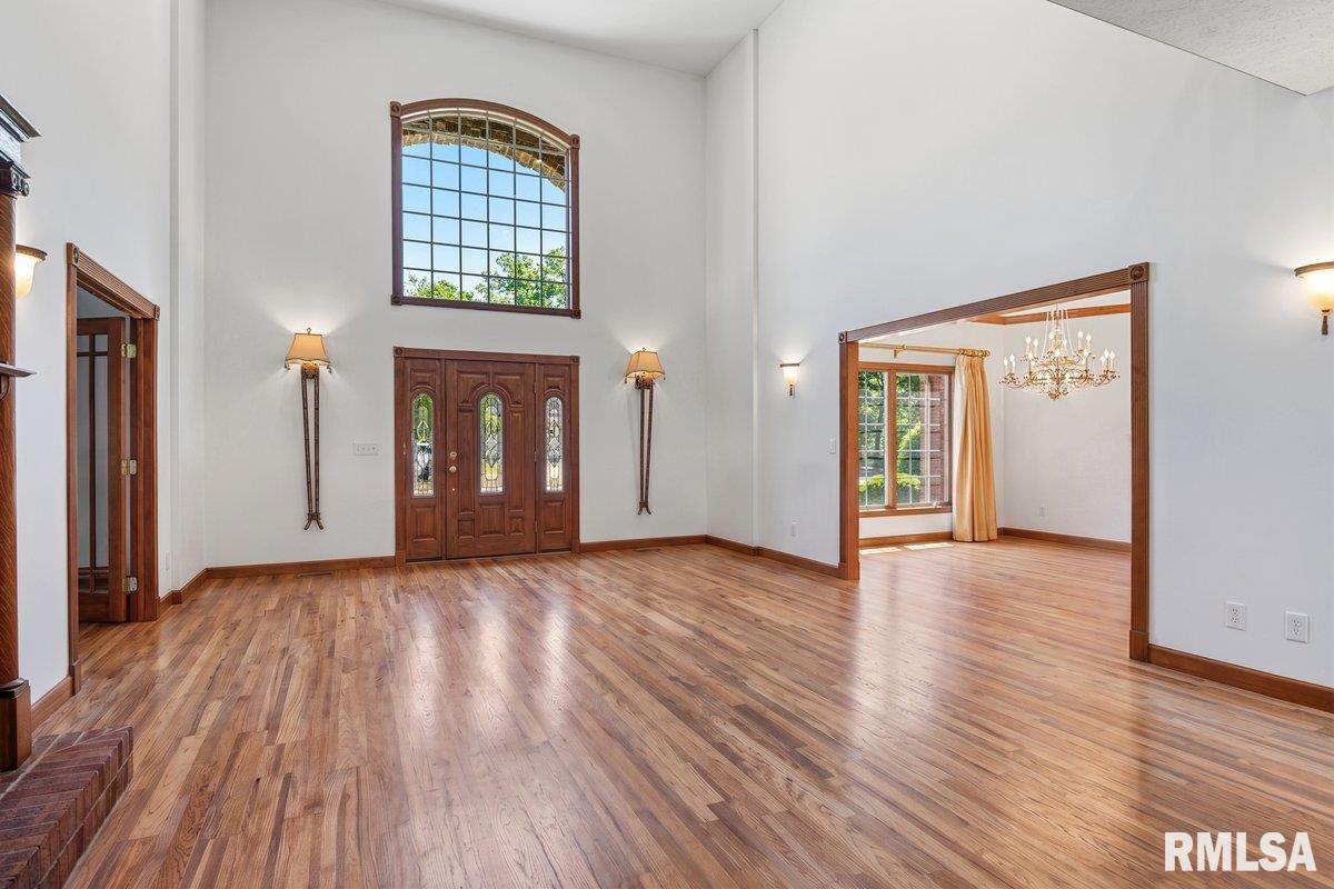 47 Woodland Trail Rochester, IL 62563 - Photo 5 of 96