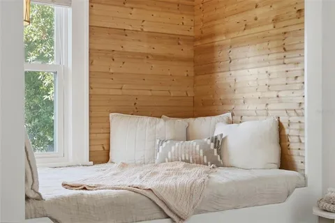 $1,485,000 | 246 19th Avenue Northeast, St. Petersburg, FL 33704