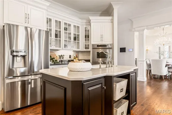 $1,369,000 | 208 St Georges Drive, St. Albans, MO 63073