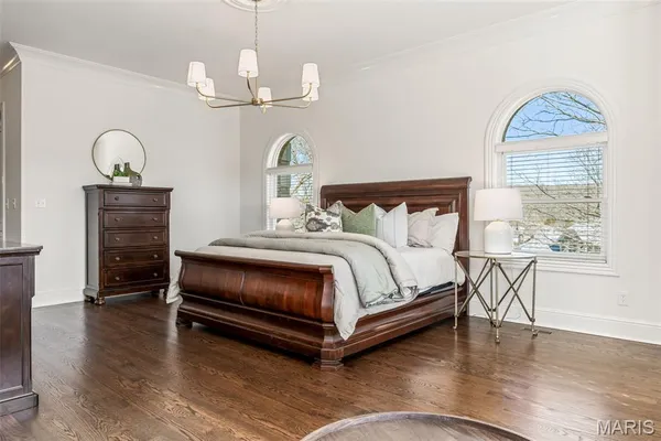 $1,369,000 | 208 St Georges Drive, St. Albans, MO 63073