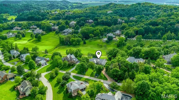 $1,369,000 | 208 St Georges Drive, St. Albans, MO 63073