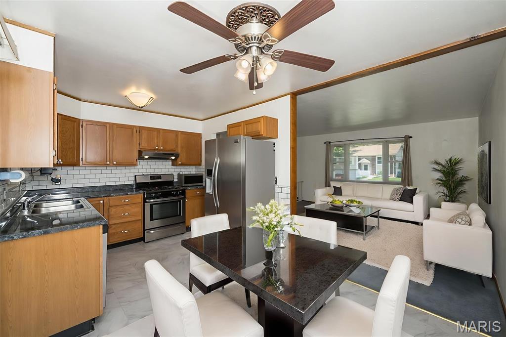 11932 Ameling Road Maryland Heights, MO 63043 - Photo 13 of 49