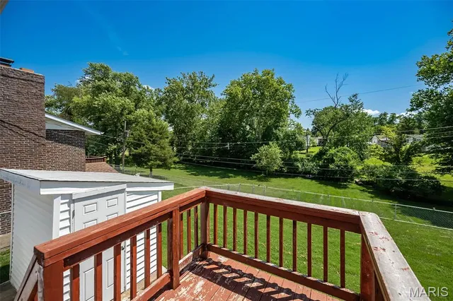 $250,000 | 11932 Ameling Road, Maryland Heights, MO 63043