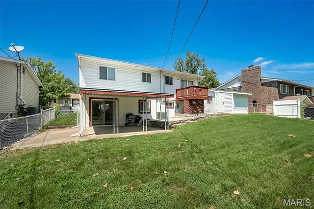 $250,000 | 11932 Ameling Road, Maryland Heights, MO 63043