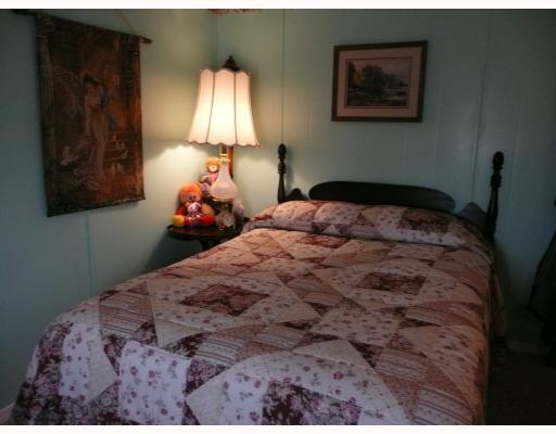 3494 Ridge Road Aliquippa, PA 15001 - Photo 8 of 12 Other. BEDROOM THREE WITH NEWER CARPET AND FRESHLY PAINTED DECOR