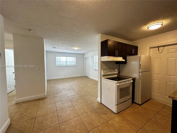 $1,995 | 2900 Northeast 17th Avenue, Unit 224, Pompano Beach, FL 33064