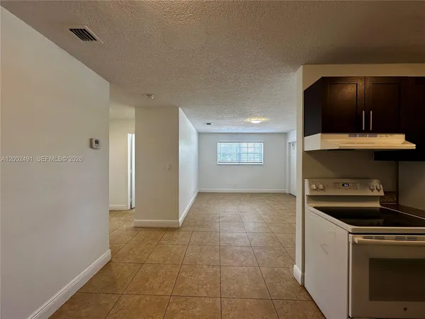 $1,995 | 2900 Northeast 17th Avenue, Unit 224, Pompano Beach, FL 33064