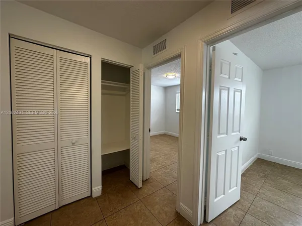 $1,995 | 2900 Northeast 17th Avenue, Unit 224, Pompano Beach, FL 33064