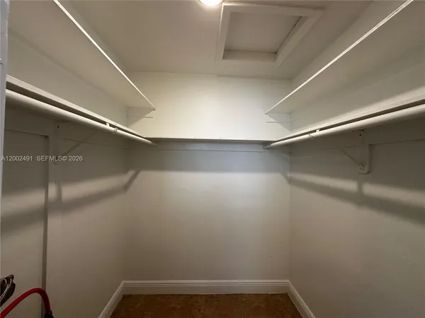 $1,995 | 2900 Northeast 17th Avenue, Unit 224, Pompano Beach, FL 33064