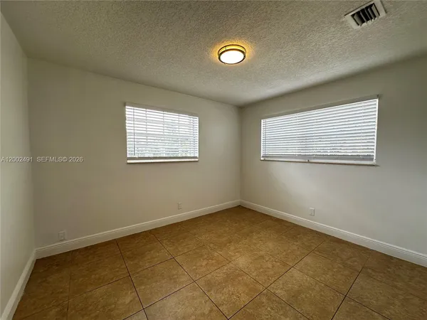 $1,995 | 2900 Northeast 17th Avenue, Unit 224, Pompano Beach, FL 33064