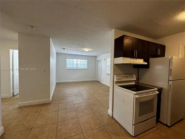 $1,995 | 2900 Northeast 17th Avenue, Unit 224, Pompano Beach, FL 33064