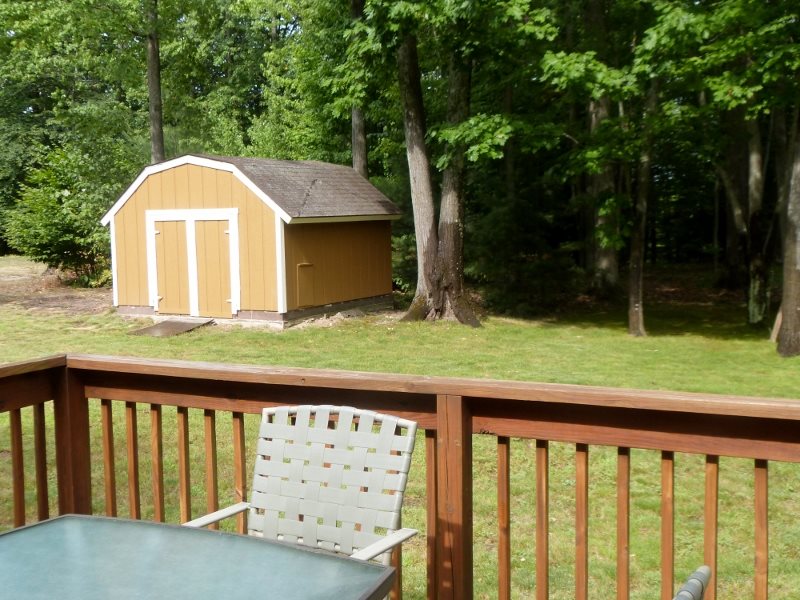 5294 Maple Grove Road Lake Ann, MI 49650 - Photo 16 of 32 1821638-15.JPG