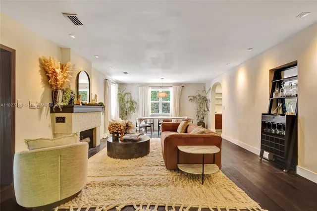 $6,000 | 669 Northeast 60th Street, Miami, FL 33137