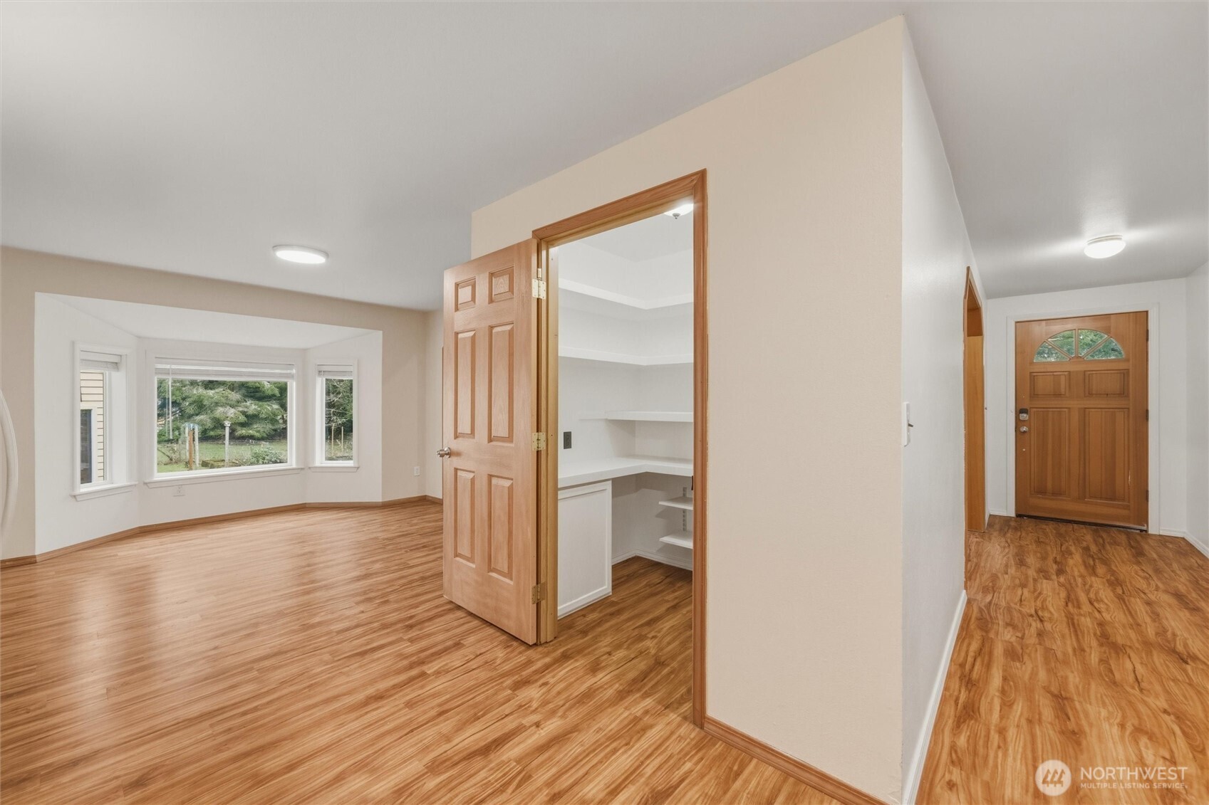 4145 Glendale Road Clinton, WA 98236 - Photo 14 of 40