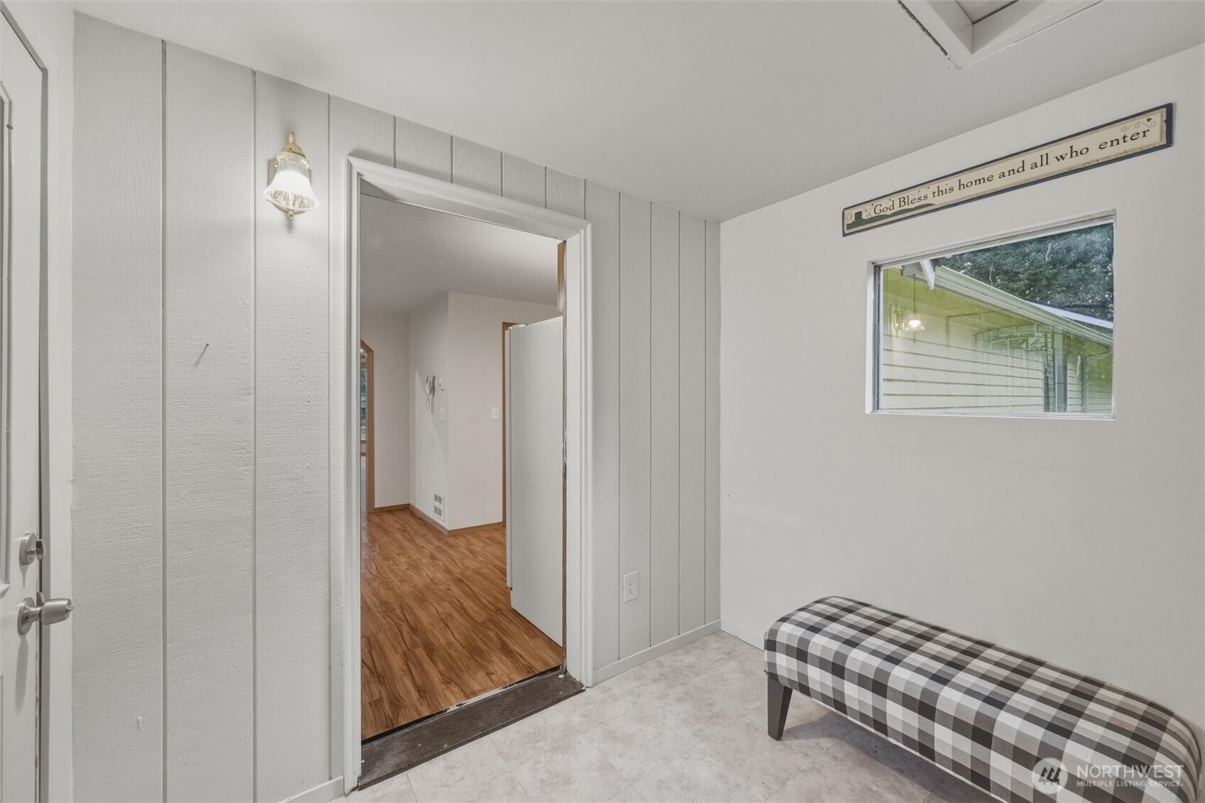 4145 Glendale Road Clinton, WA 98236 - Photo 16 of 40