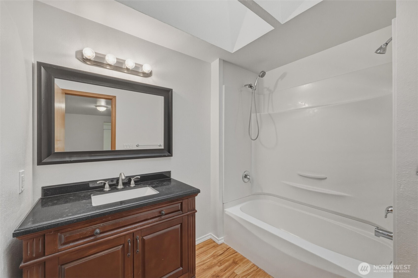 4145 Glendale Road Clinton, WA 98236 - Photo 23 of 40