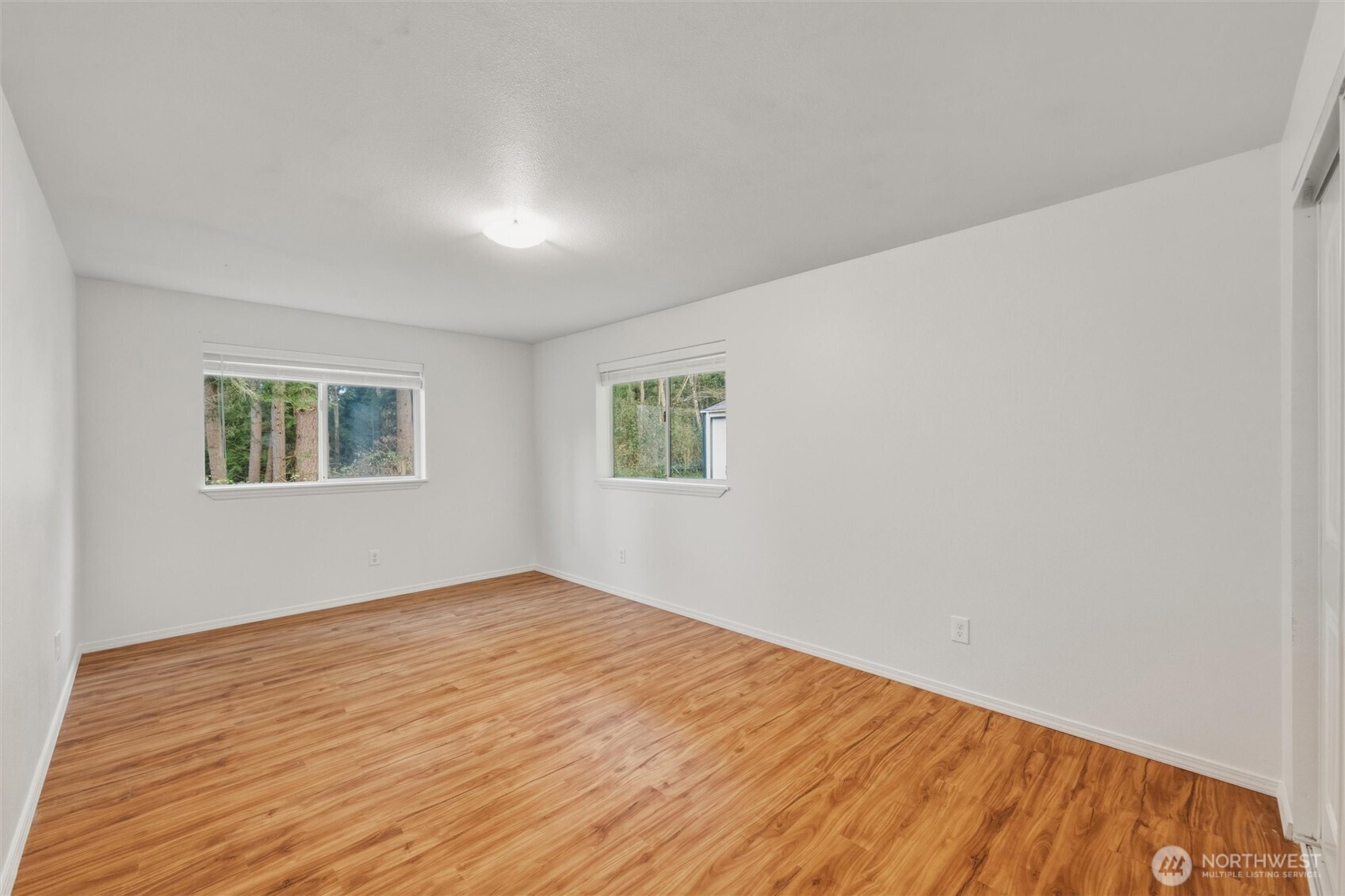 4145 Glendale Road Clinton, WA 98236 - Photo 26 of 40