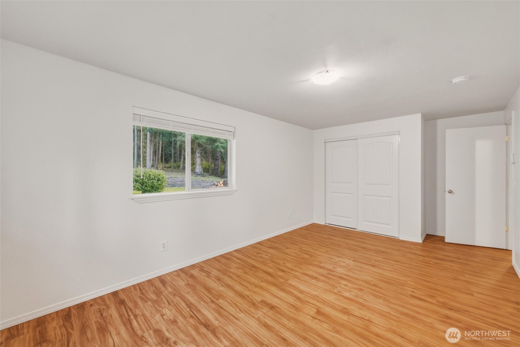 4145 Glendale Road Clinton, WA 98236 - Photo 27 of 40