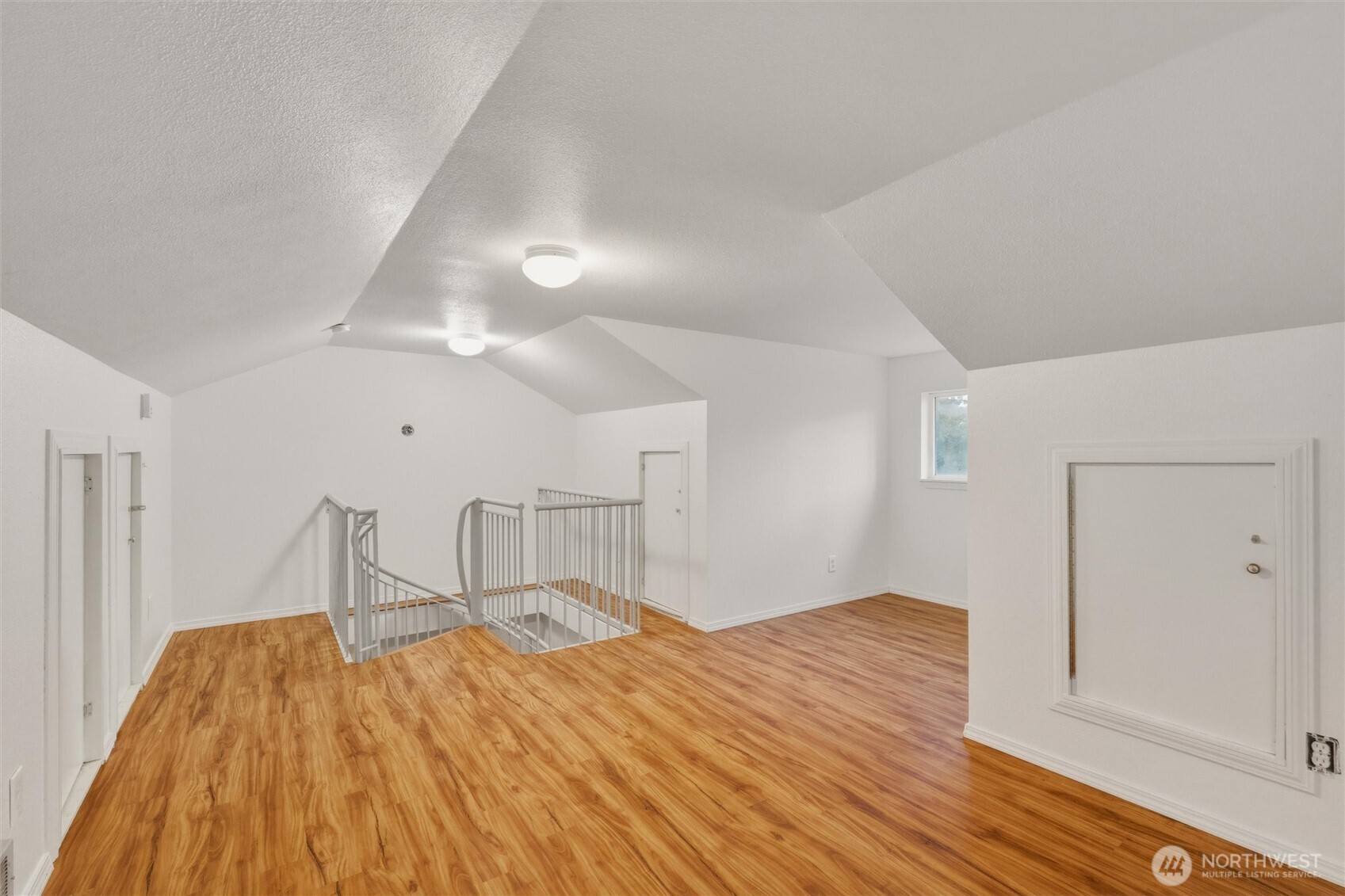 4145 Glendale Road Clinton, WA 98236 - Photo 29 of 40