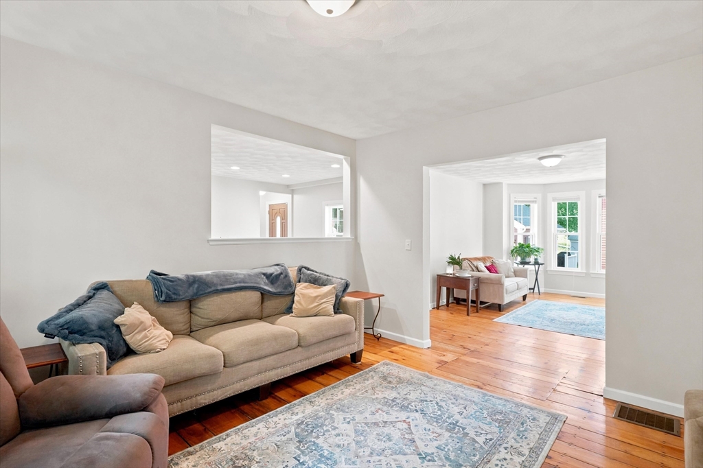 998 Boston Road Haverhill, MA 01835 - Photo 12 of 42